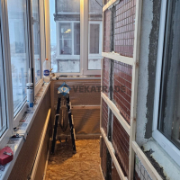 Колпинский район, бульвар Трудящихся 34, серия дома 504, ремонт на балконе