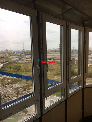 Парголово, ул. Фёдора Абрамова д 21-3, установка окна и теплое остекление на балконе