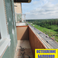 Красногвардейский район, ул. Коммуны 26-1, серия дома 1ЛГ504Д, остекление балкона и установка крыши балкона