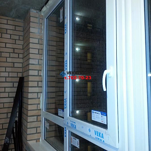 Остекление полукруглого балкона Кудрово Каштановая 3 ЖК Капитал