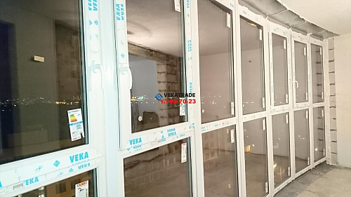 Красносельский район, ул. Катерников 7, теплое панорамное остекление балкона от пола до потолка