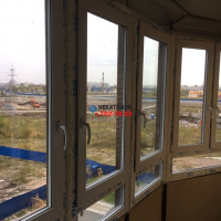Парголово, ул. Фёдора Абрамова д 21-3, установка окна и теплое остекление на балконе