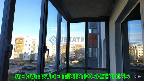 Петродворцовый район, ул. Парковая 16-4, остекление и отделка балкона