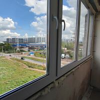№13515 Горелово Коммунаров 124 остекление лоджии в доме серии 1ЛГ-504-Д