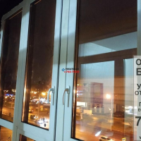 Красносельский район, ул. Адмирала Коновалова 2-4, остекление 3-х метровой лоджии и установка панорамной двери