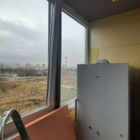 Красносельский район, Петергофское ш 72-5, установка термокоробов на остекление балкона