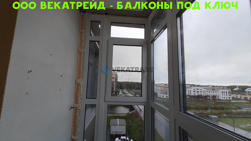 Красносельский район, ул. Адмирала Трибуца 5, замена фасадного остекления балкона 
