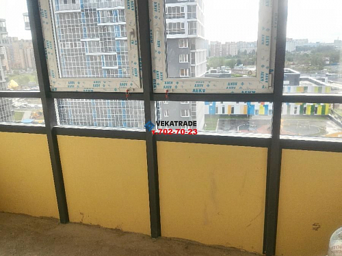 Кудрово, пр. Европейский 18-1, замена остекления на балконе с холодного на теплое