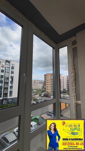 Красносельский район, ул. Генерала Кравченко 3-3, остекление балкона