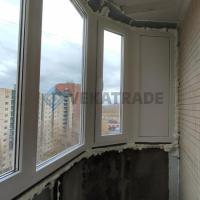 Красносельский район, пр. Ленинский 69-1, серия дома 137, остекление и отделка закругленного балкона длиной 3,4 м