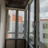 Петродворцовый район, ул. Парковая 20, замена фасадного остекления балкона